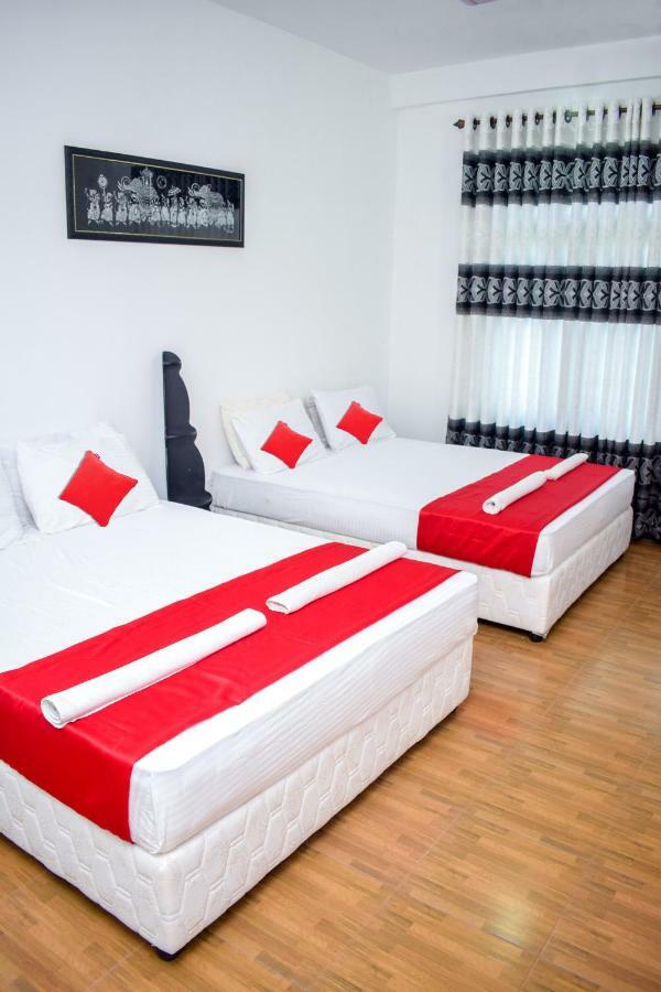 Lion Resort Полоннарува Экстерьер фото