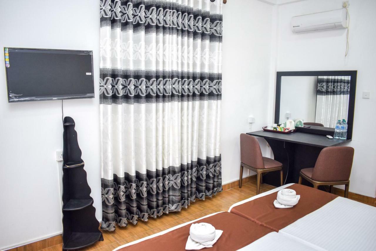 Lion Resort Полоннарува Экстерьер фото