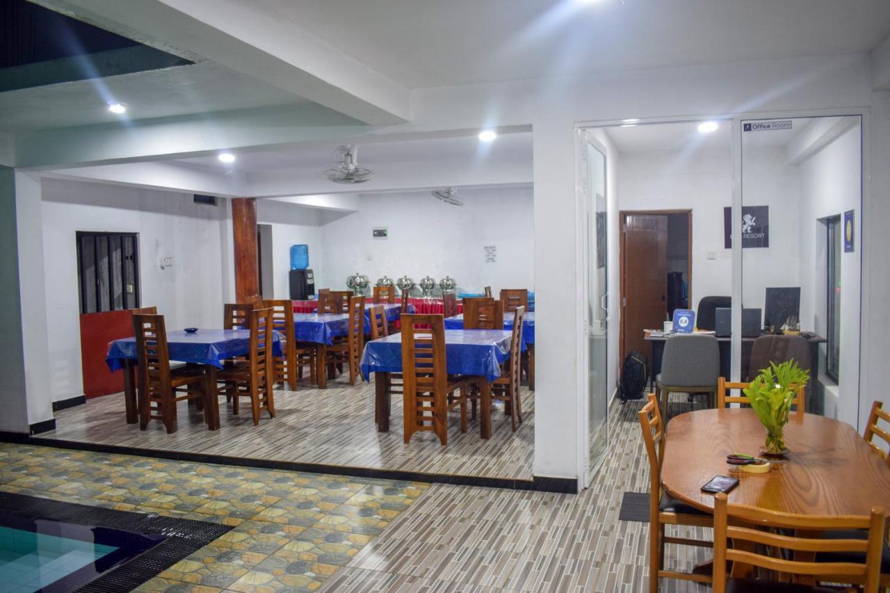 Lion Resort Полоннарува Экстерьер фото