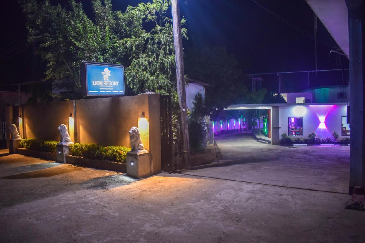 Lion Resort Полоннарува Экстерьер фото